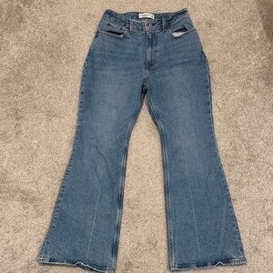 Abercrombie & Fitch “Vintage Flare High Rise” Jeans in Classic Blue